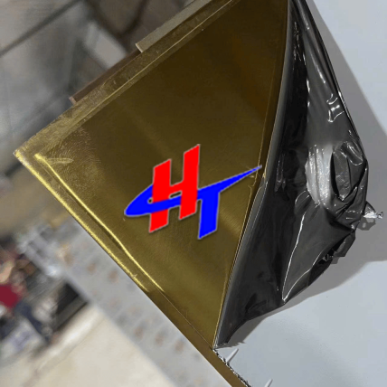 Tấm inox phẳng màu vàng