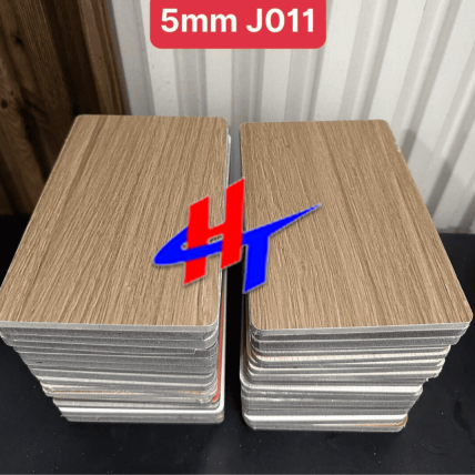 Tấm ốp than tre J011