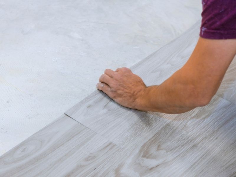 Cung Cấp Sàn Dán Tại Bình Dương