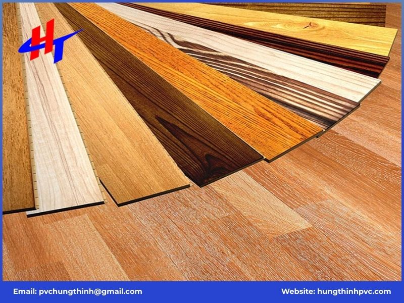 So sánh chi tiết sàn nhựa tự dán, khóa hèm và chịu lực
